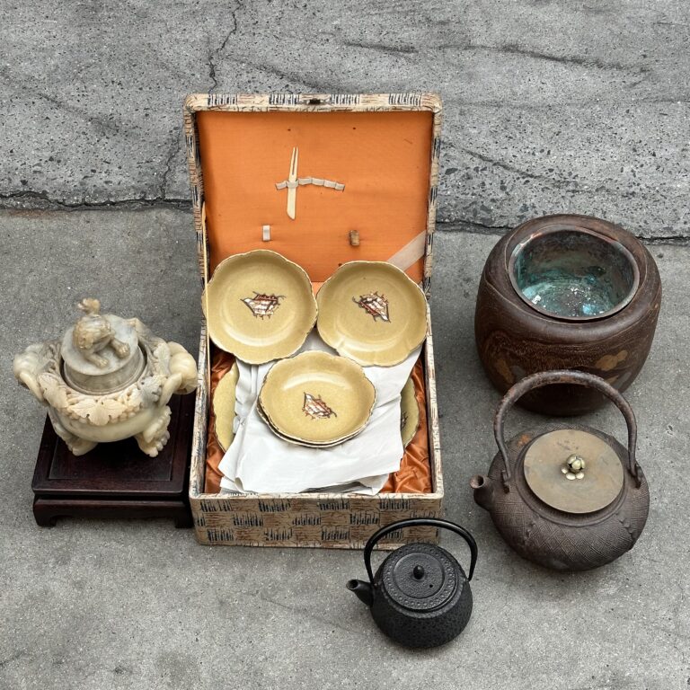 茶器・香炉・鉄瓶・火鉢をお譲りいただきました｜枚方で骨董品買取ならdonguriへ